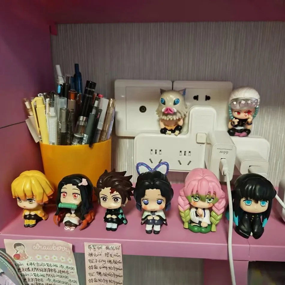 

В наличии 8 шт. фигурок Demon Slayer Q-версии: сидящие Танджиро, Незуко, Зеницу. Аниме-фигурки из ПВХ, коллекционная модель, игрушка, подарок.