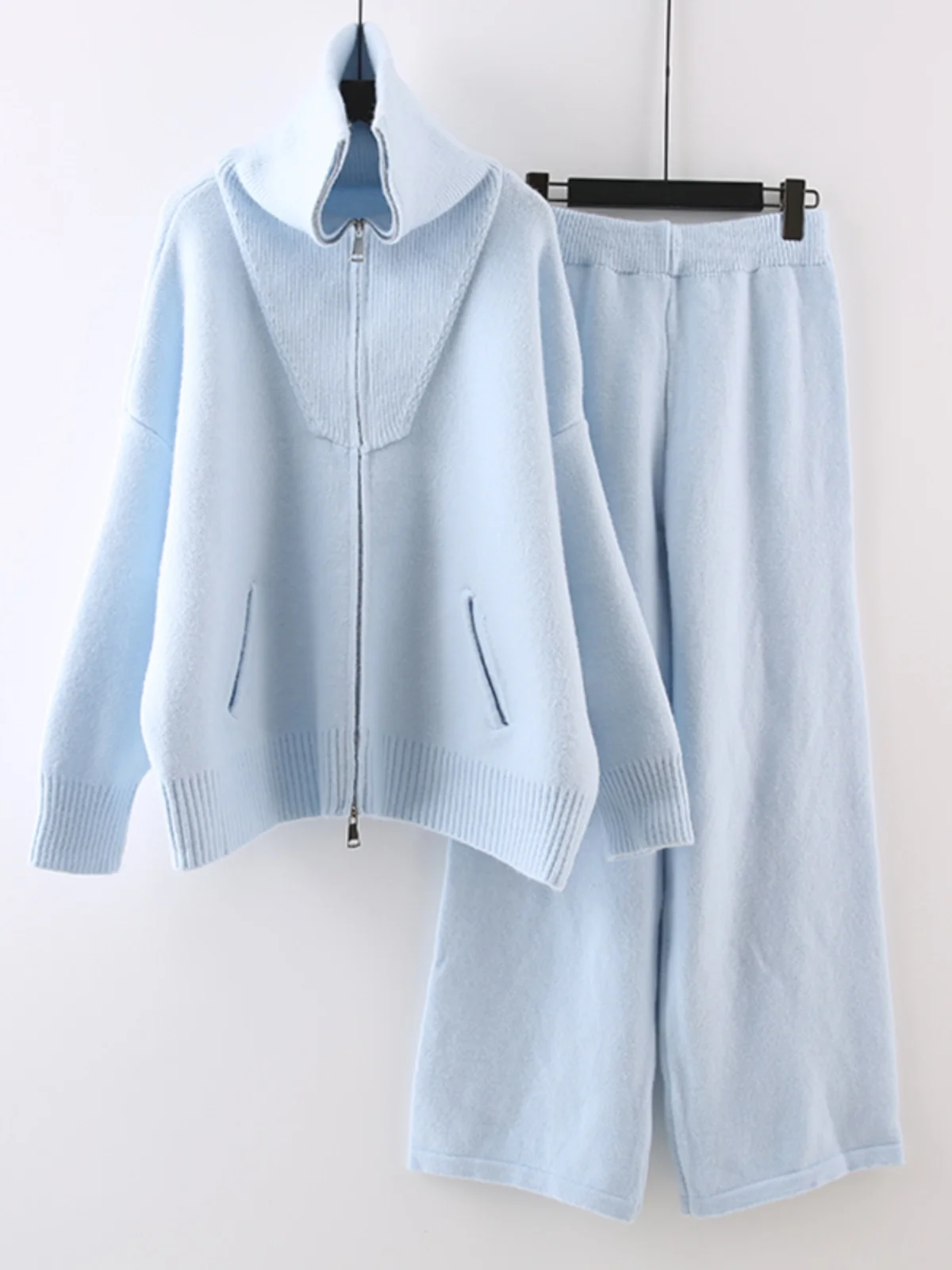 

Women's Faion Knitted Long Sve Sweater Coat with Turn-down Collar And Wide Leg Pants Autumn 2023 New Sle Set