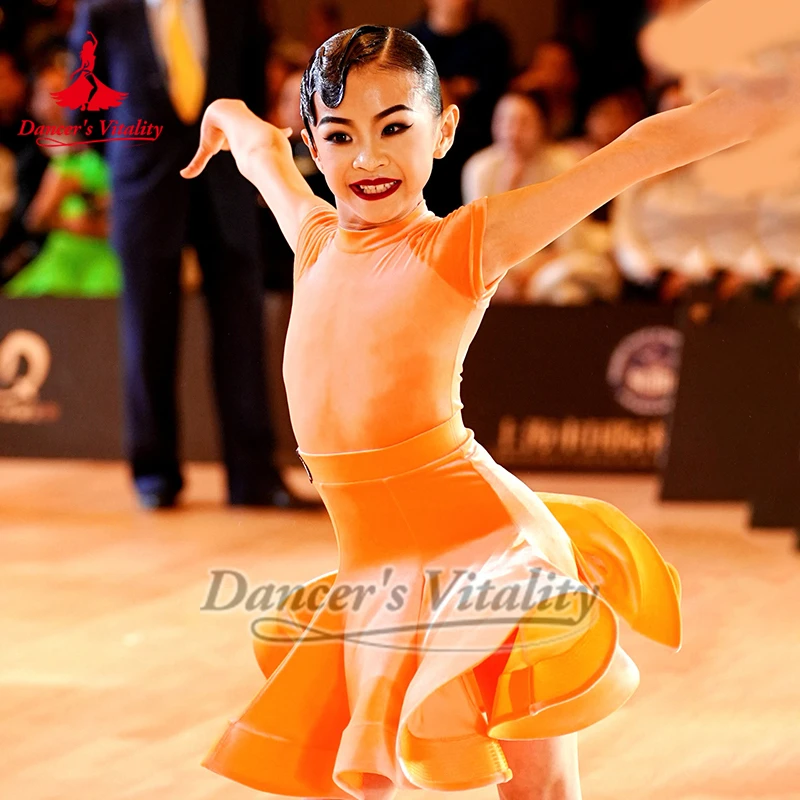 Odzież konkursowa do tańca latynoamerykańskiego dla młodzieży i dzieci, chacha, samba, aksamit, krótkie rękawy, dwuczęściowy strój, na zamówienie, energiczny styl tancerza.