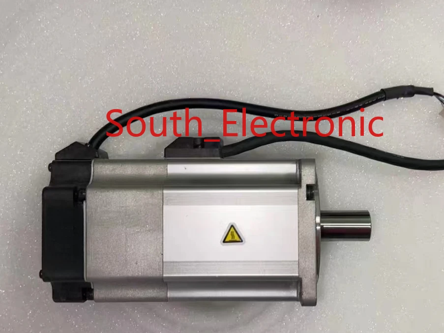 MSMD082G1T  servo motor ,  In good working condition, free shipping  a