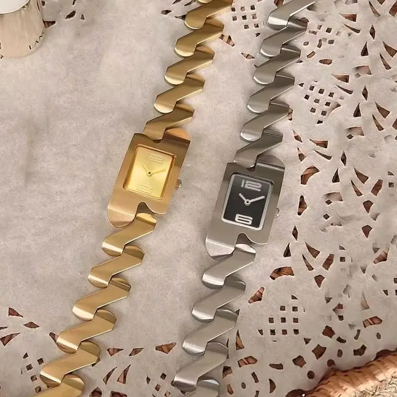Fashion Quartz Women's Watch Elegant Square Dial Gold Stainless Steel Strap Waterproof Leisure Business Wristwatch for Women