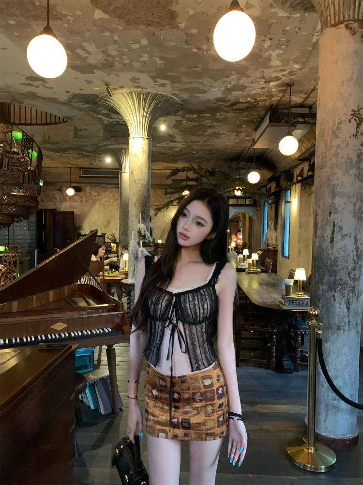 

Женский комплект из двух предметов: жилет и топ в стиле ретро, летний дизайн 2025 года, модная новинка, верхняя одежда для женщин