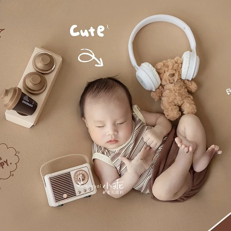 Newborn Photo Accessories Baby Shooting Props Khaki Theme Set Cute Clothing Backdrop Headphone for Studio Photoshoot Fotografia