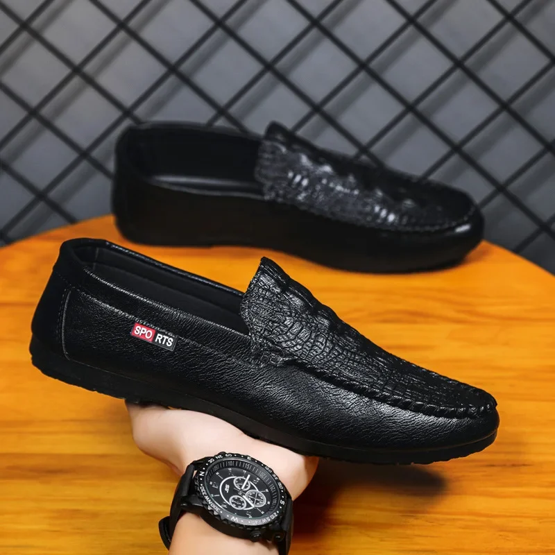 2024 New Korean Edition Summer One Step Casual Trendy PU Leather Noodles Bean Shoes Men's Versatile Lazy Driving Le Fu Shoes