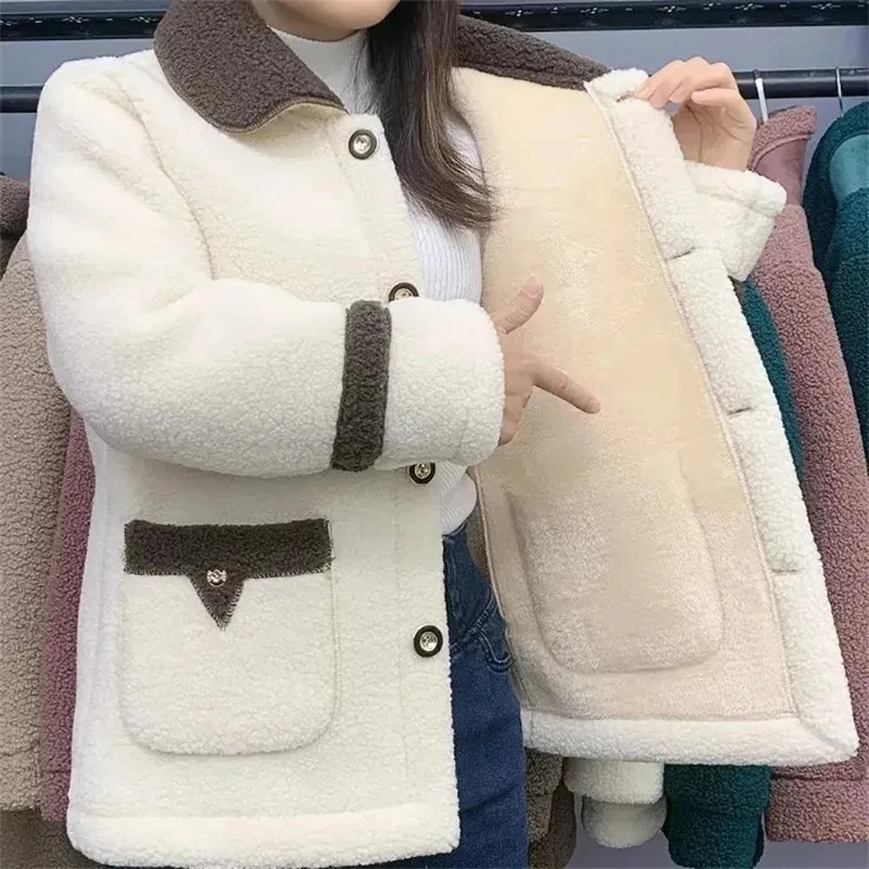 2025 New Winter Lambswool Coat With Velvet Padded Mother Fur Coat Woman Parkas Cotton Clothes Female Outerwear 5XL
