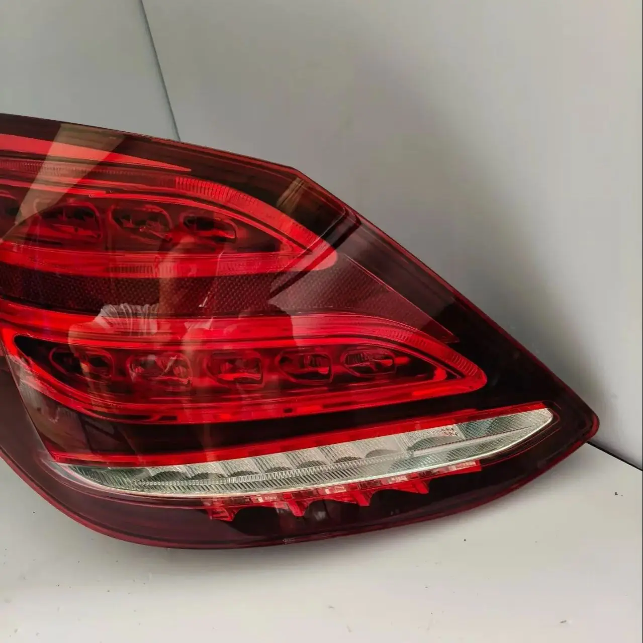 

Задний фонарь в сборе для Porsche Cayenne 2020-2024: Запасная часть, аксессуар для автомобиля, задний габаритный огонь, указатель поворота, стоп-сигнал