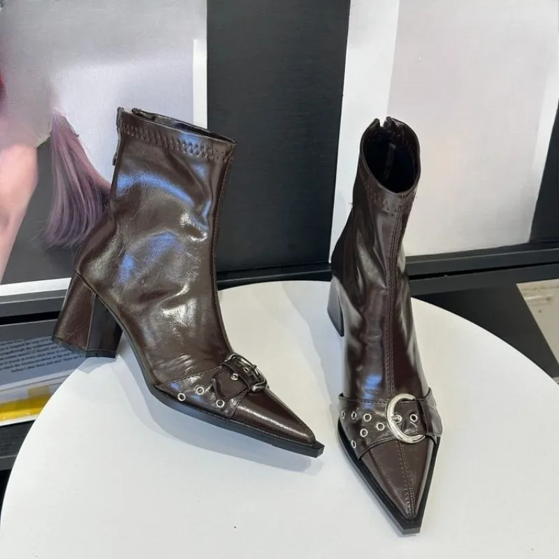 

Узкие ботинки на высоком каблуке, модные нескользящие износостойкие ботинки с металлической пряжкой на ремне и молнией сзади