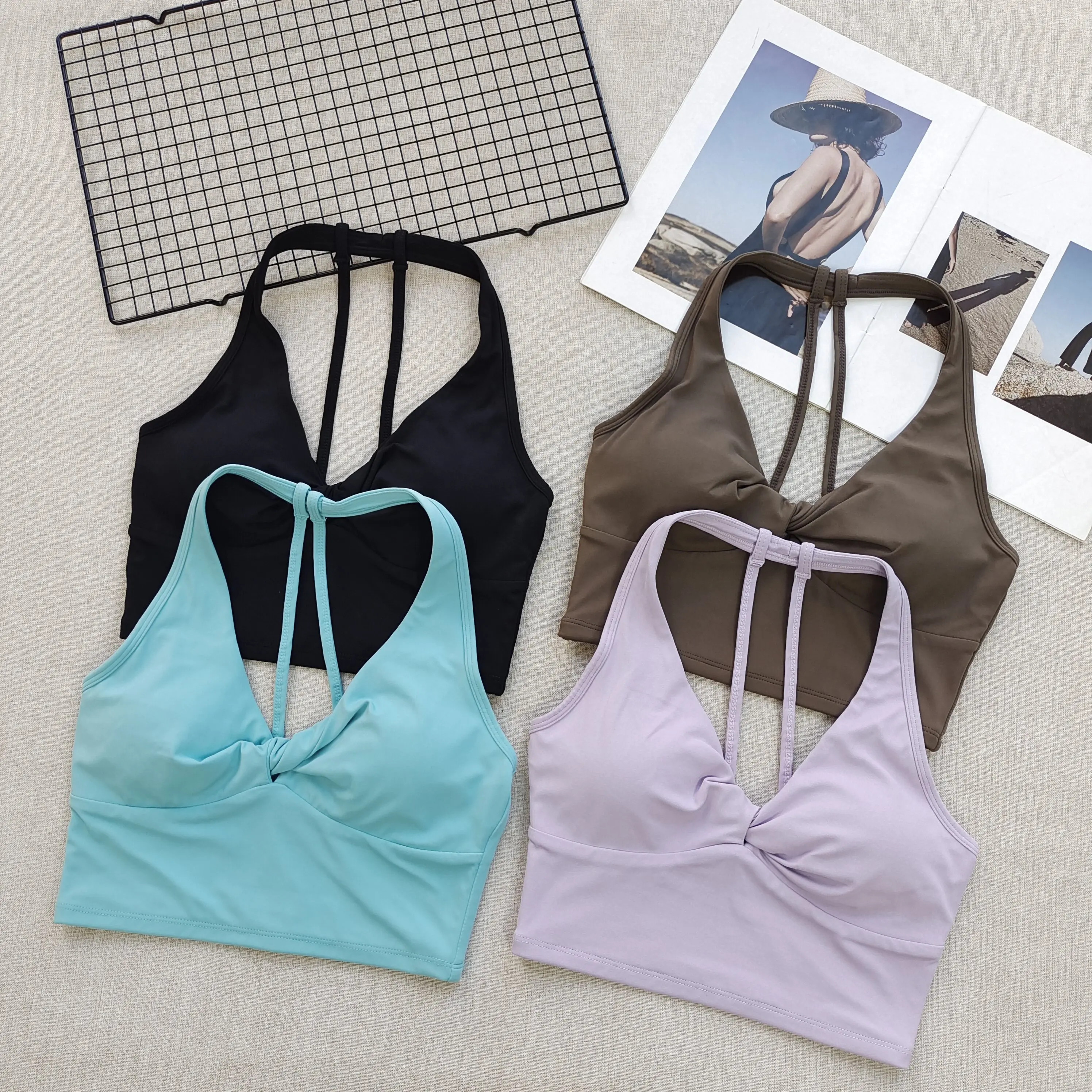 Pilates Yoga Training - Bra Olahraga Wanita, Desain Twist yang