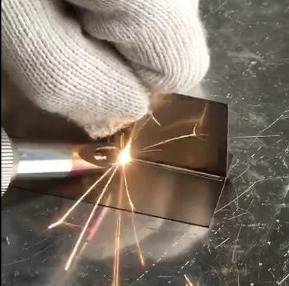 Portable light handheld laser welding machine 1500W for 4mm MS SS