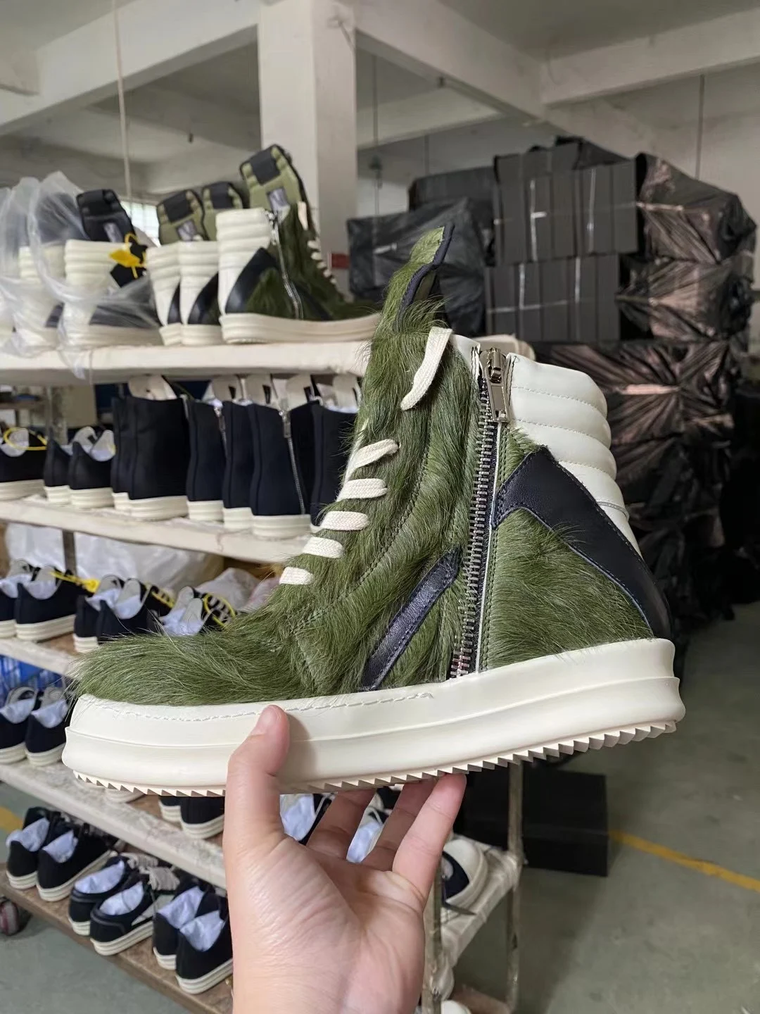 Ricks New Men\'s Luxury Casual Shoes Owen Women Casual Sneakers Green Long Horsehair Inverted Triangle Lace-Up Zipper Ankle Boots