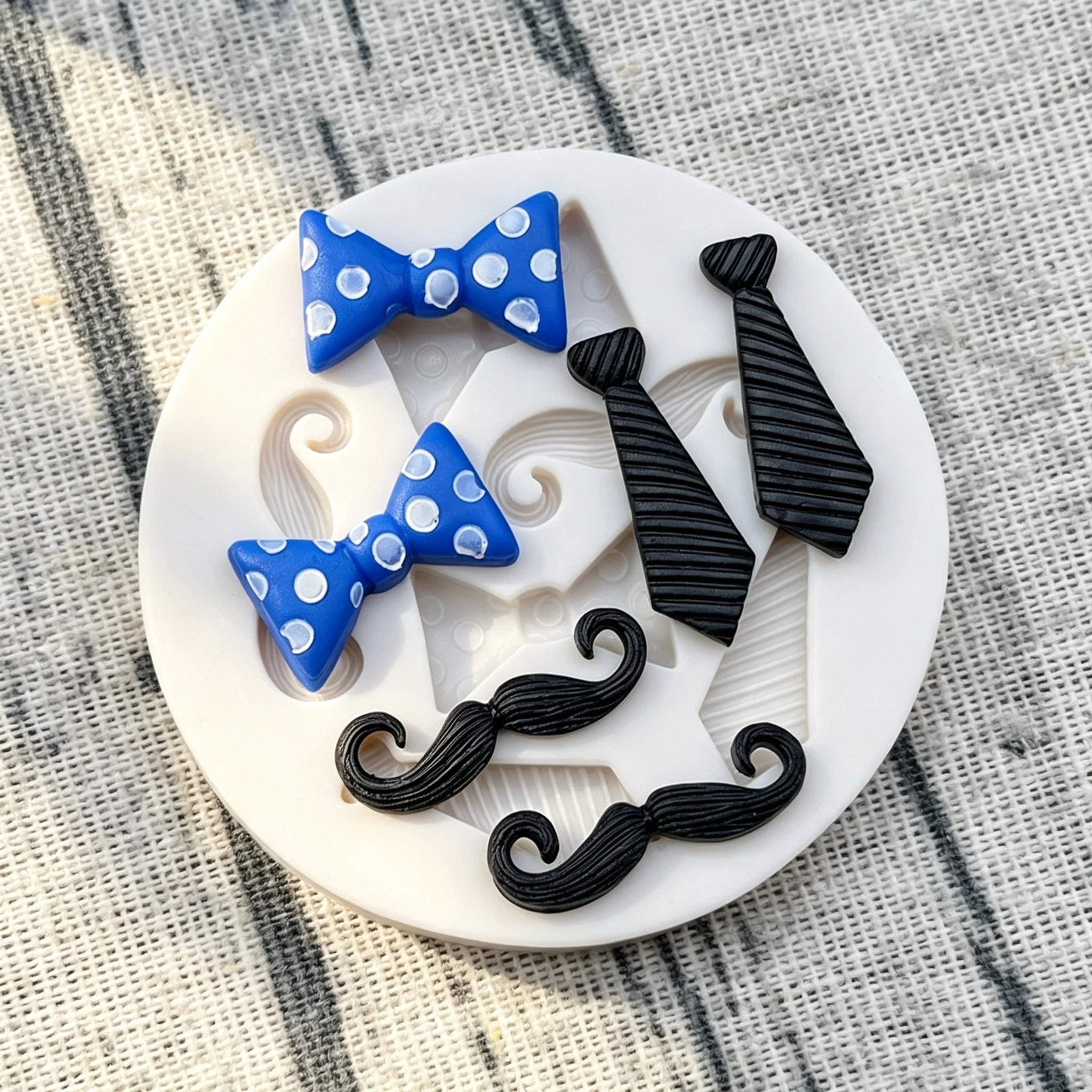 Moustache Bows Necktie Father's Day Silicone Sugarcraft Mold Chocolate Cupcake Baking Mold Fondant Cake Decorating Tools