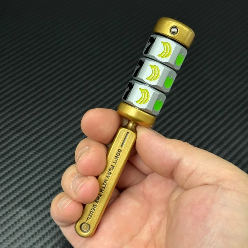 창의적인 과일 모양 행운의 피젯 스피너 재미있는 EDC 푸시 카드 피젯 장난감 스타일리시한 스트레스 해소 장난감 ADHD 집중력 장난감 사무실 장난감