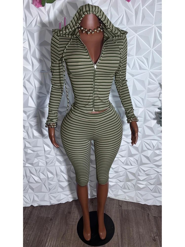 JENYAGE Gestreiftes Zweiteiler-Set für Damen, dehnbarer gerippter Hoodie mit Reißverschluss vorne, bauchfreies Top, hochtaillierte Biker-Shorts, figurbetonte Loungewear – Detail 12