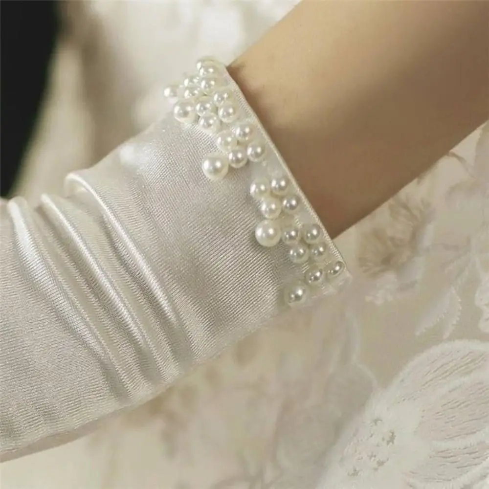 1 Pair Marie Cat Cos White Satin Gloves Wedding Short Glove Elegant Bow Knot Gloves Sweet Thin Lace Gloves Women Ladies/Girls