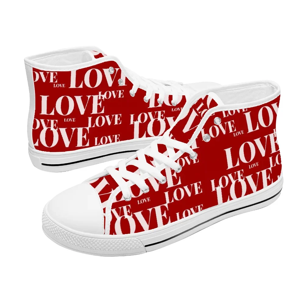 

Классические высокие кеды из канваса с красным принтом ко Дню святого Валентина, стильная повседневная обувь.