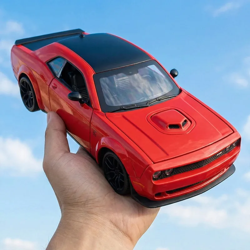1:18 Dodge Challenger SRT Redeye Hellcat Musle Sports Car Alloy Metal Diecast Model Car Home Decoration Collectibles Hobby Gifts
