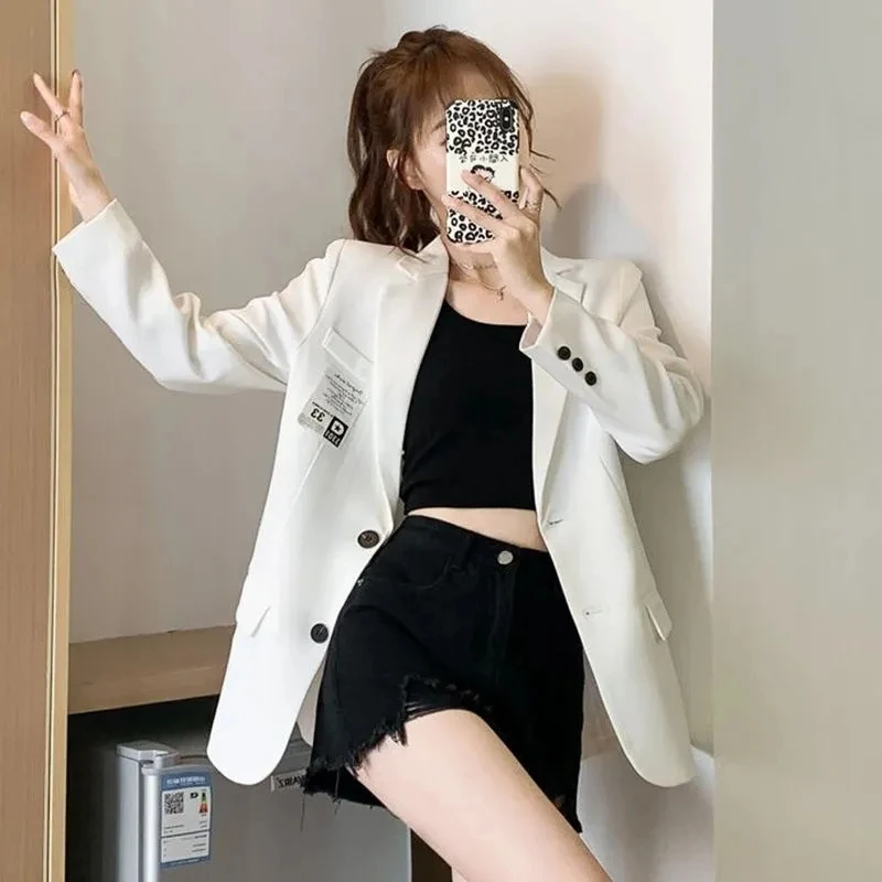 

Spring Of 2023 The New Little Mans Design Feels Foreign And Fashionable And The Long-sleeved Small Suit Jacket Is Fried By Women