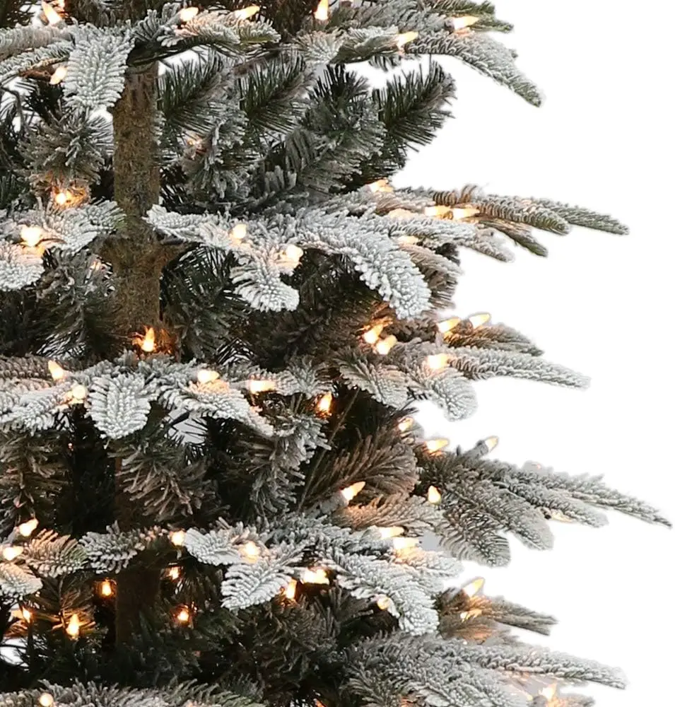 International 7.5 Foot Fir Artificial Christmas Tree with 450 Clear Lights