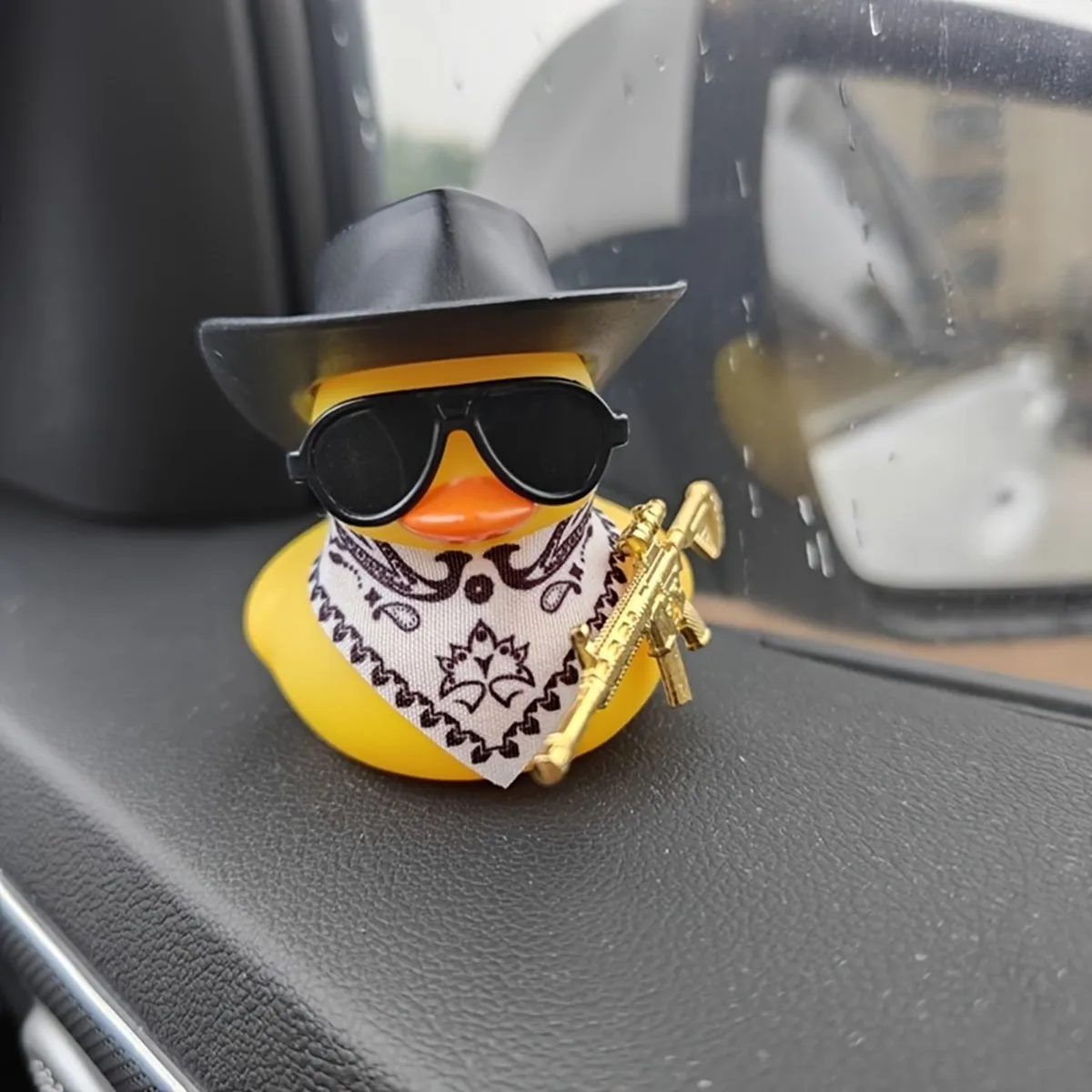 1PC Cute Black Hat Scarf Yellow Duck Car Accessories, Car Decorations, Novice Driver Gifts, Festival Gifts