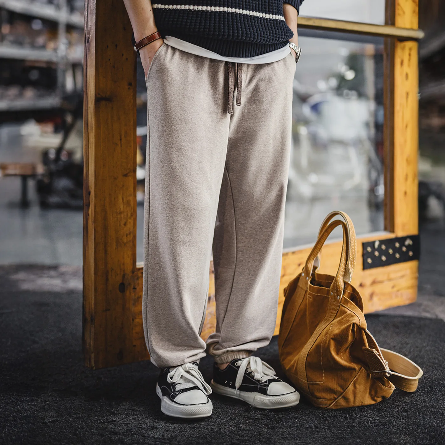 Maden Men's Men's Jogger Pants Embroidered Straight-Leg Sweatpants Elastic Waist Cuffed Casual Training Trousers for Fall Winter