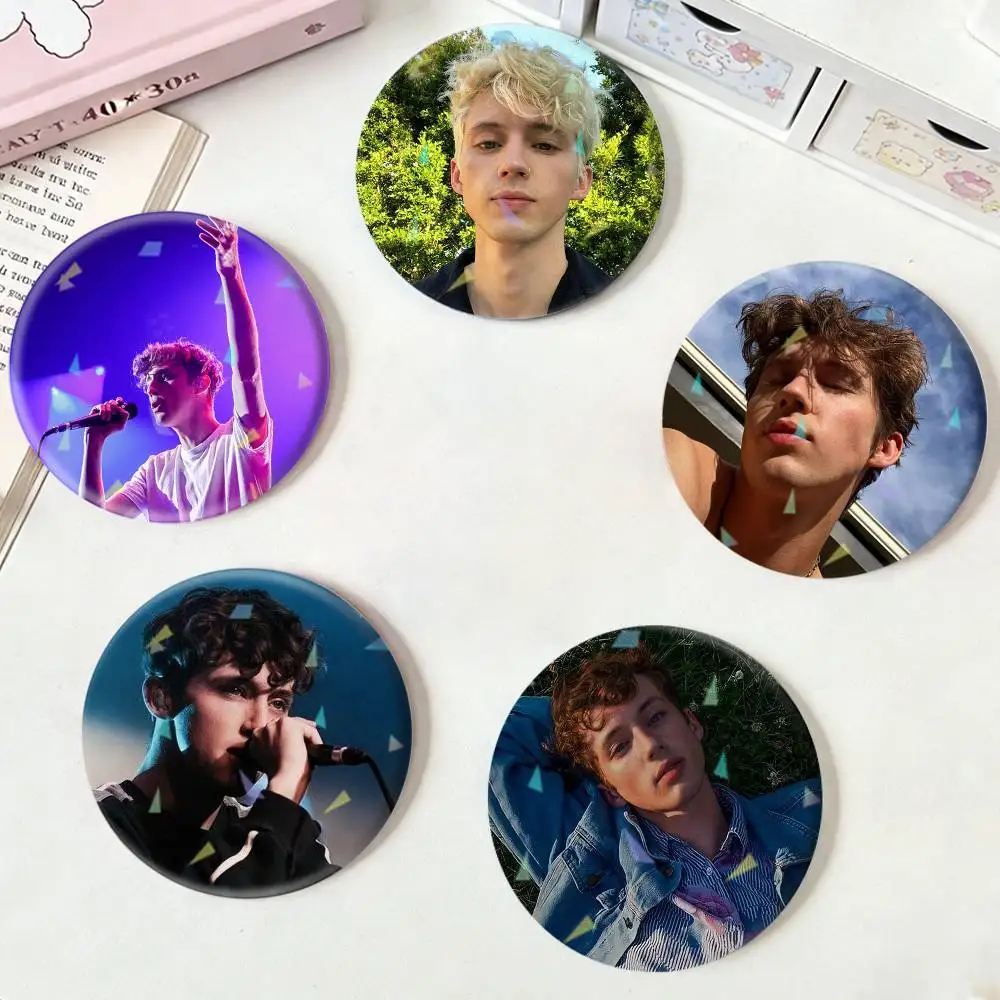 

T-Troye Sivan Badges Niche Design Brooch for Backpack Lapel Pins Creative Accessories