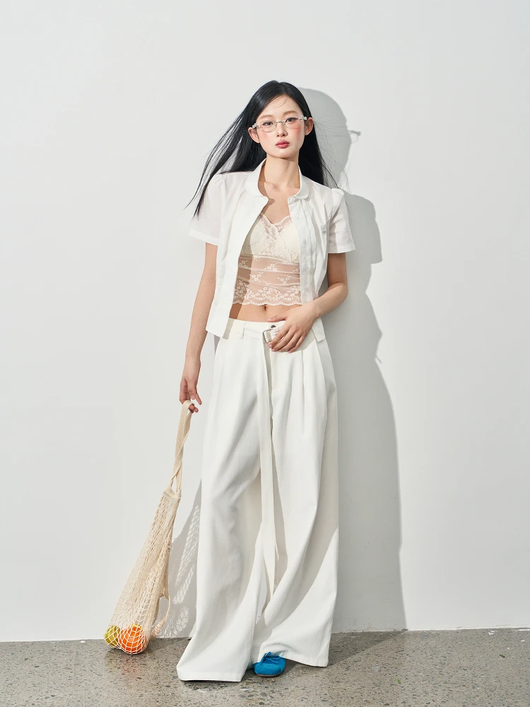 

Andasaya White Doll Collar Short Sleeve Shirt Youthful Style Versatile Color Commute Fashion Slim Fit College Trend Top