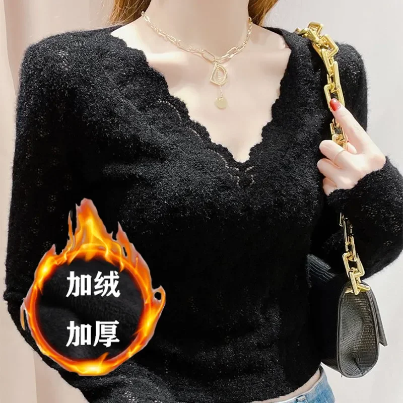 

Зимний новый стиль, бархатный утолщенный женский топ с v-образным вырезом и кружевным низом, модный внутренний теплый топ с длинными рукавами