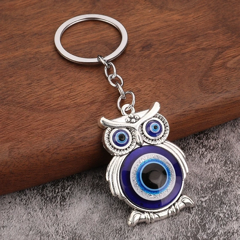 Environmentally friendly alloy blue eyed owl demon eye retro accessories pendant keychain