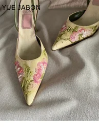 2025 Pointed Embroidered Women's Shoes Spring New Retro High Heels Elegant Design Women's Pumps Stiletto Heel Sandals