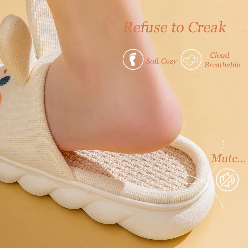 Zapatilla de lino para el hogar para mujer, chanclas con bonitos nubes de conejito, zapatos cómodos de diseño femenino, sandalias deslizantes con plataforma para las cuatro estaciones para parejas