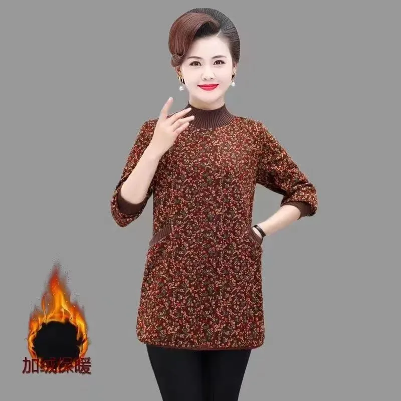 Pocket Women's Winter 2025 Plus Velvet Padded Coat Middle-aged Elderly  Female New Jacket Long Sleeve Velvet Bottoming Shirt