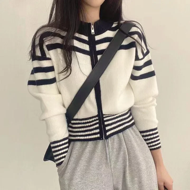 Vintage Striped Cropped Cardigan Women Long Sleeve Casual Korean Knitted Tops Autumn Zipper Stand Collar Elegant Cardigan New