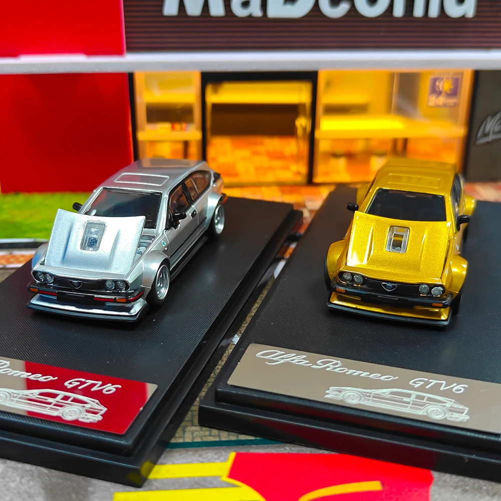 Spot RM Rhino 1:64α معامل روميو GTV6 جسم عريض، غطاء مفتوح من خليط معدني، نموذج سيارة #2