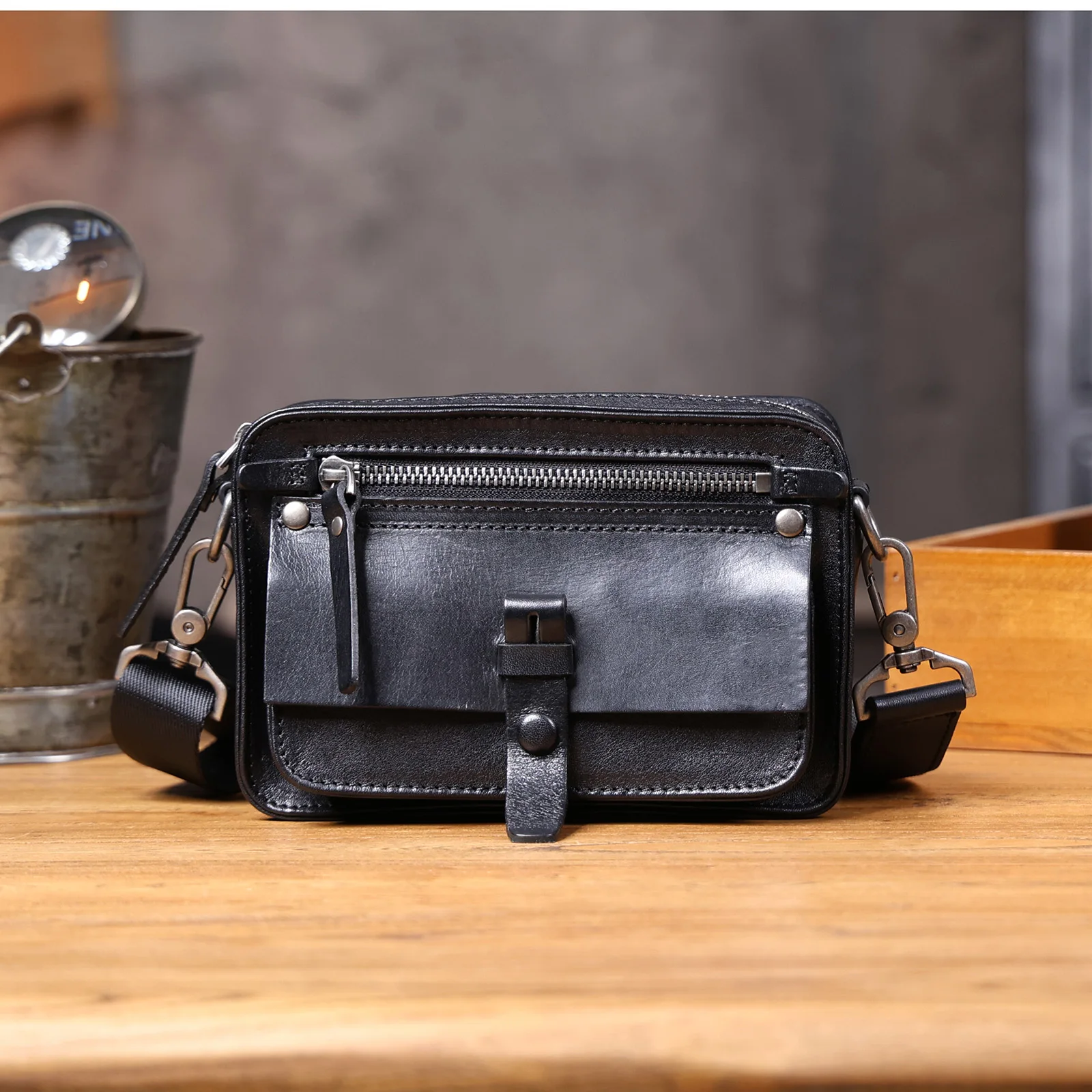 Vintage-Umhängetasche für Herren aus hochwertigem Rindsleder, modische Casual-Crossbody-Tasche, pflanzlich gegerbte Echtleder-Schultertasche – Detail 17