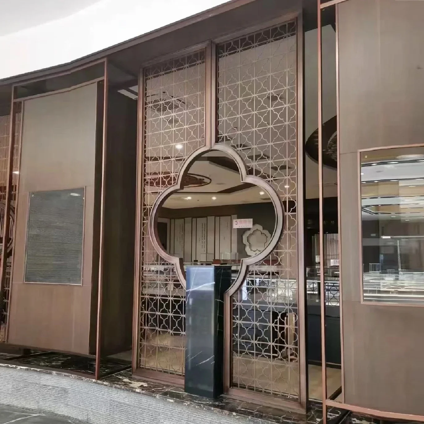 Light Luxury Chinese-Style Stainless Steel Rockery Partition Rose Gold Landscape Screen Wall Decoration for Living Room Entry