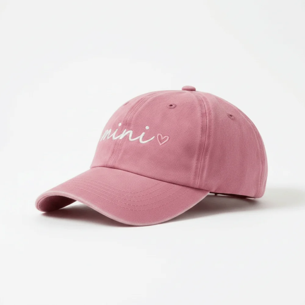 Gewaschene Baumwoll-Baseballkappen mit Aufschrift „Dad Mama Mini Love“, verstellbare Vintage-Baseballmützen für Eltern, Unisex, atmungsaktive Baseballkappen mit Stickerei, Geschenke – Detail 3
