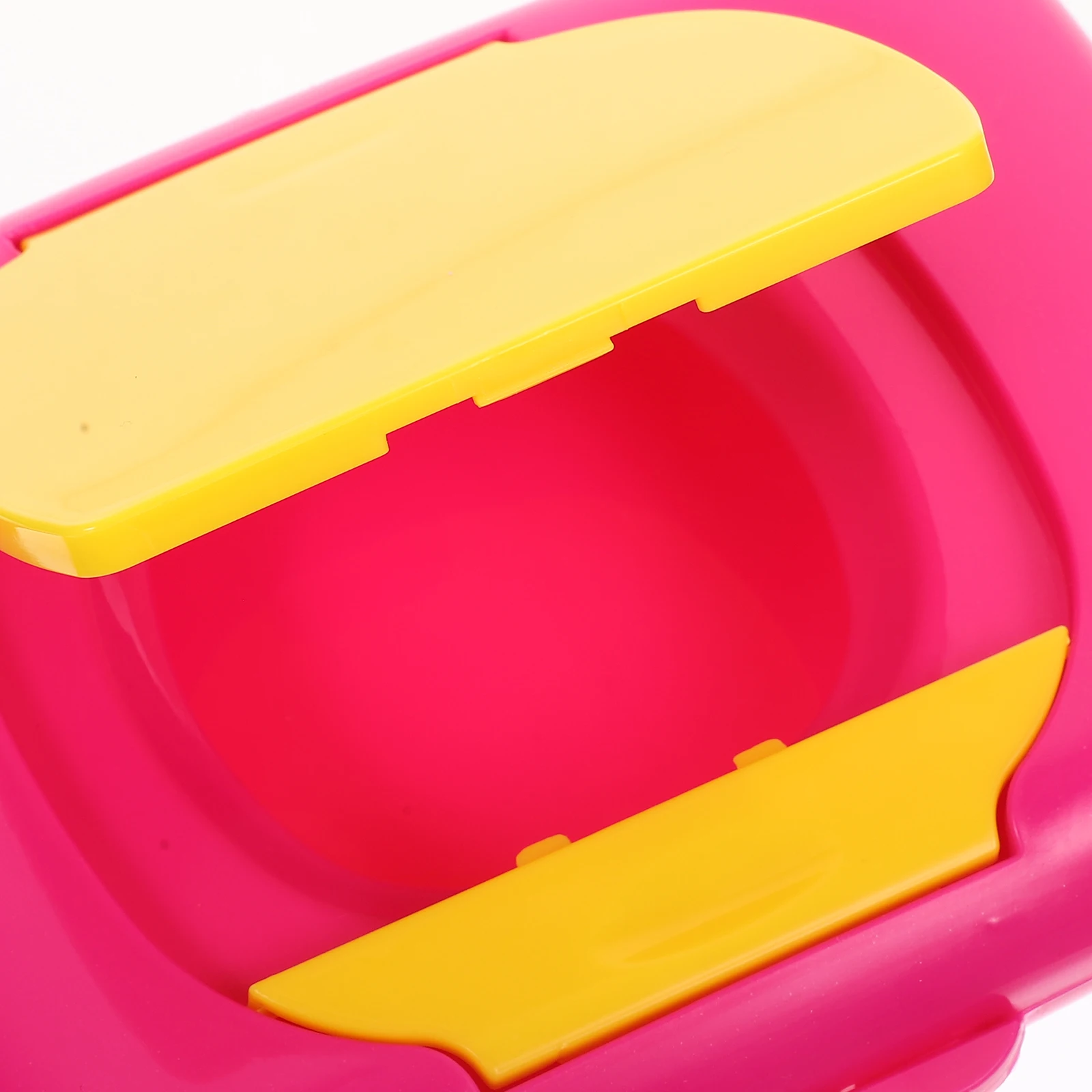 

Portable Baby Wipes Dispenser Wet Tissue Container Handheld Travel Silica Gel Holder For Parent Outdoor Infants Nursery Bedroom
