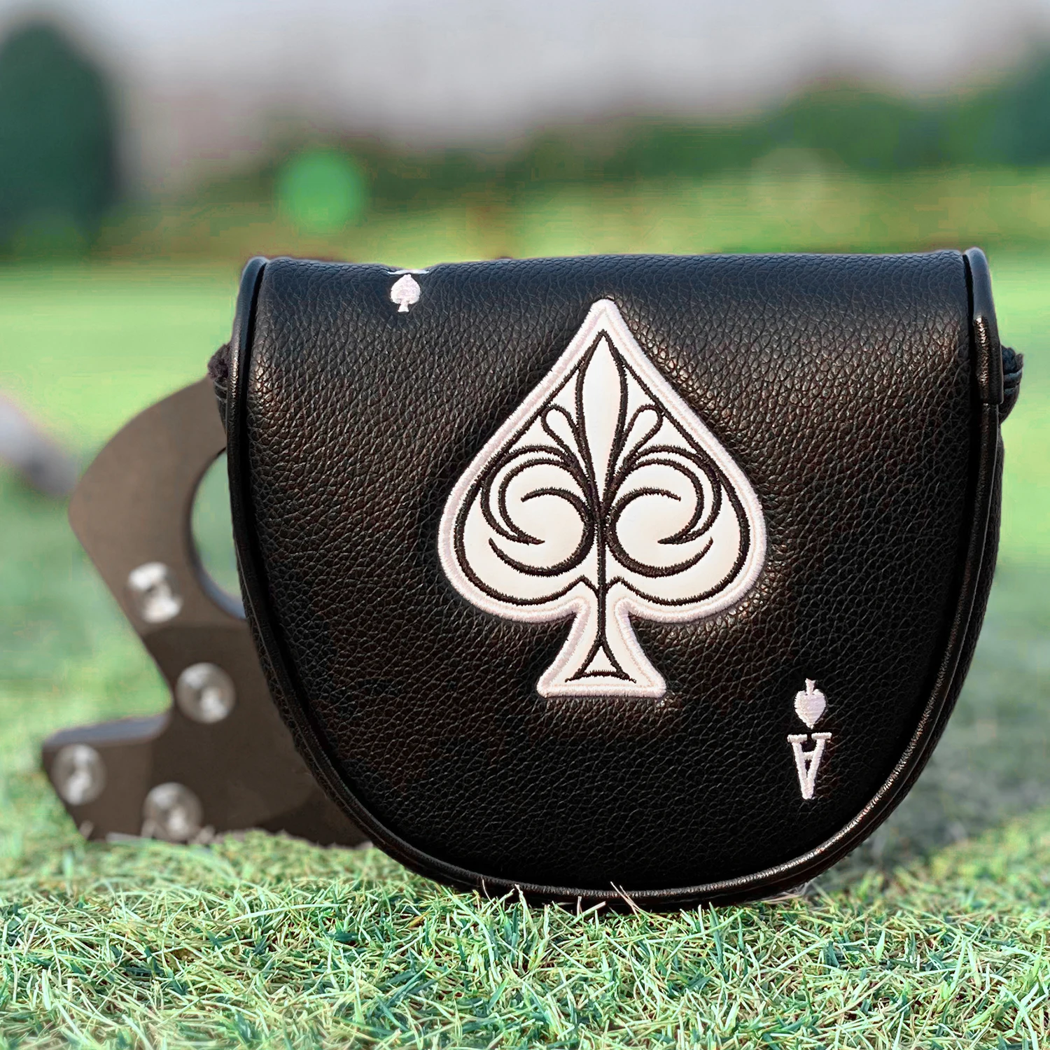 1pc Spade Design Style Club Head Cover, Golf Putter Club Head Cover, Golf Blade Putter Head Cover, Half Circle Putter Head Cover