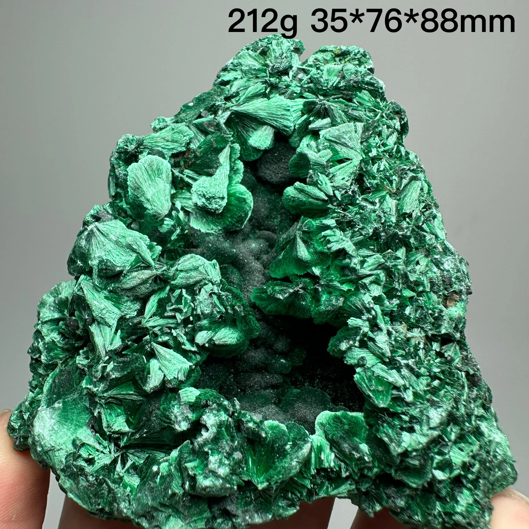 

Натуральный бархат, малахит, необработанный образец, коллекция минералов, кластер драгоценных кристаллов