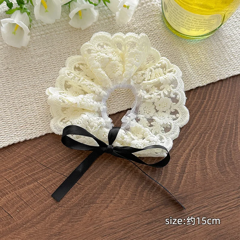 

Korean-Style College Chic Scrunchie, High-End Fabric Lace Hair Tie for Women, Ponytail or Bun, Does Not Damage Hair