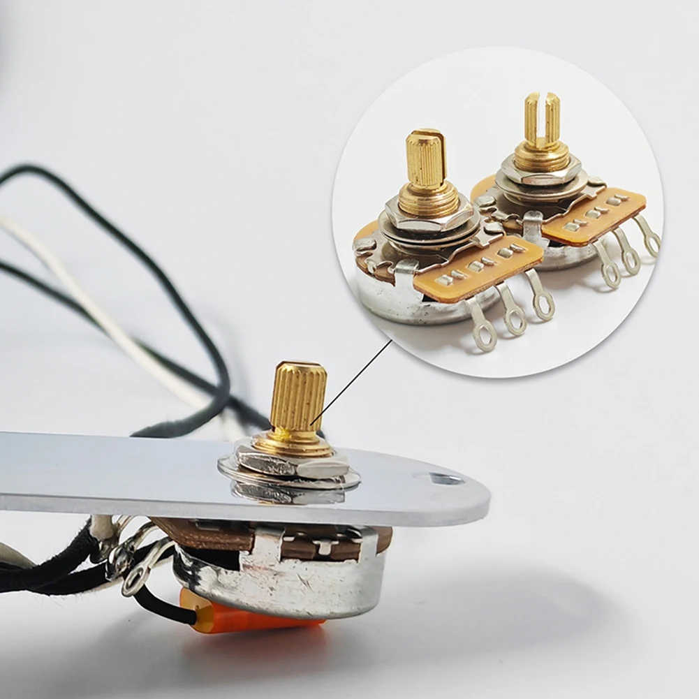 

Медные потенциометры для регулировки громкости и тона, система управления гитарой, предварительно подключенный 3-позиционный переключатель.