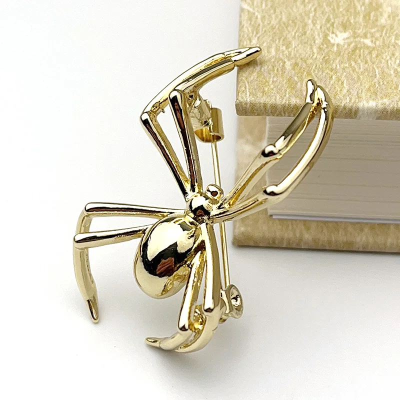 Exaggerated Creative Spider Brooch Metal Insect Badge Trend Pin Men Women Party Clothing Scarf Collar Accessories