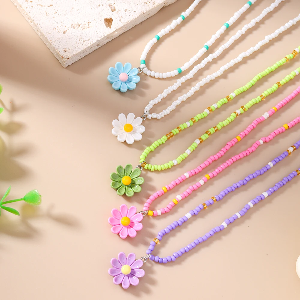 Aihua 5 قطع البوهيمي الملونة زهرة الأقحوان قلادة قلادة مجموعة للنساء الاطفال مطرز قلادة عطلة مجوهرات هدايا