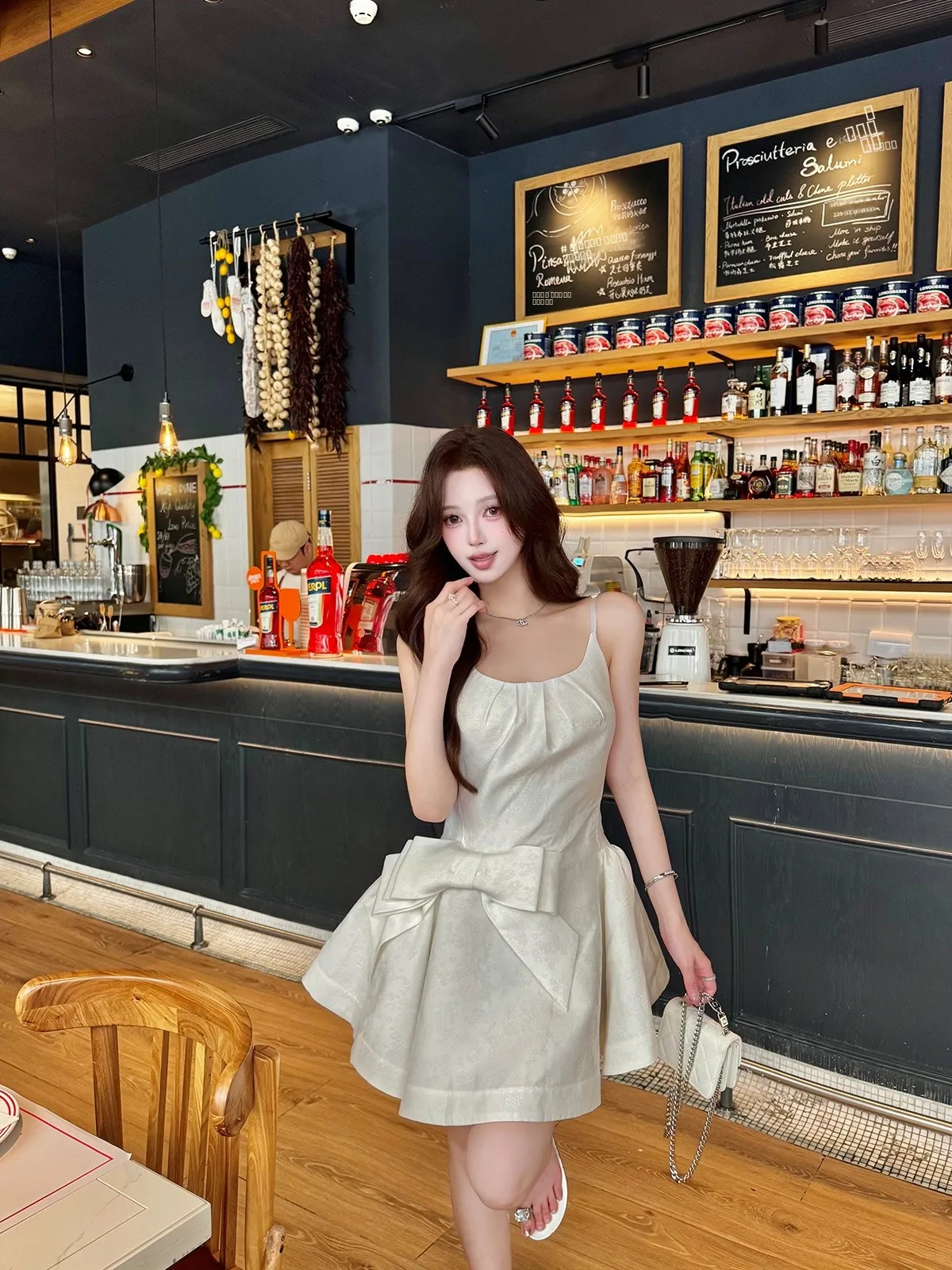 

JONIbyBEB Summer Pearl White 3D Knot Embroidered Satin Design A-Line ter Dr Ele Chic Women's Gown