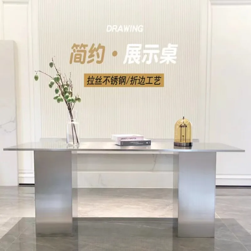 Stainless steel jewelry water table ins Fengzhongdao prop display display stand in the middle of the clothing store display tabl