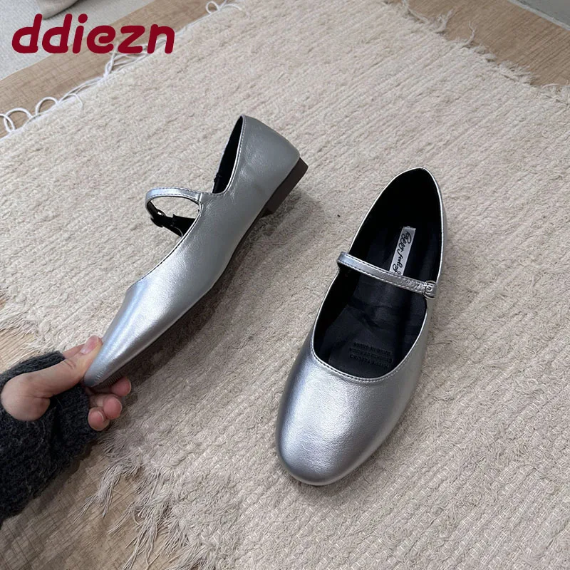 

Новая женская обувь на плоской подошве с пряжкой и ремешком, женская обувь на плоской подошве Мэри Джейн, новинка 2025 года, модные женские туфли на плоской подошве с круглым носком и обувью