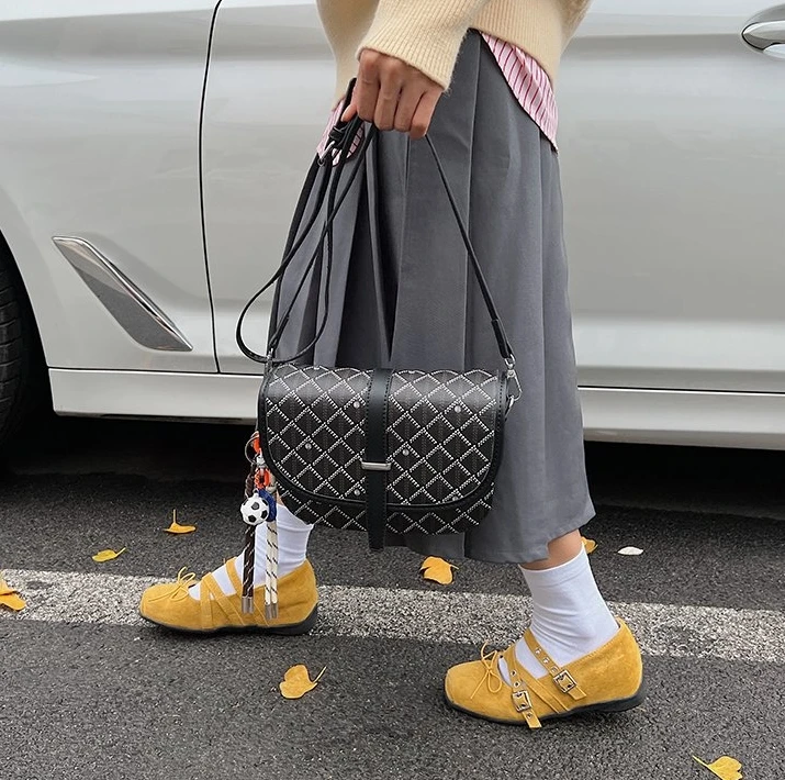 

Vintage Designer Unique Diaper Bag Luxury Leather For Women Large Capacity Elegant Crossbody Shoulder Bag Minimalist FashionTote