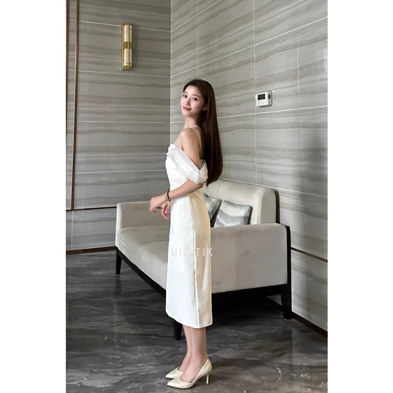 فساتين حفلات الزفاف بيضاء أنيقة بدون أكتاف وأكمام قابلة للإزالة فستان تبادل لاطلاق النار من الساتان فساتين زفاف كورية بسيطة حسب الطلب