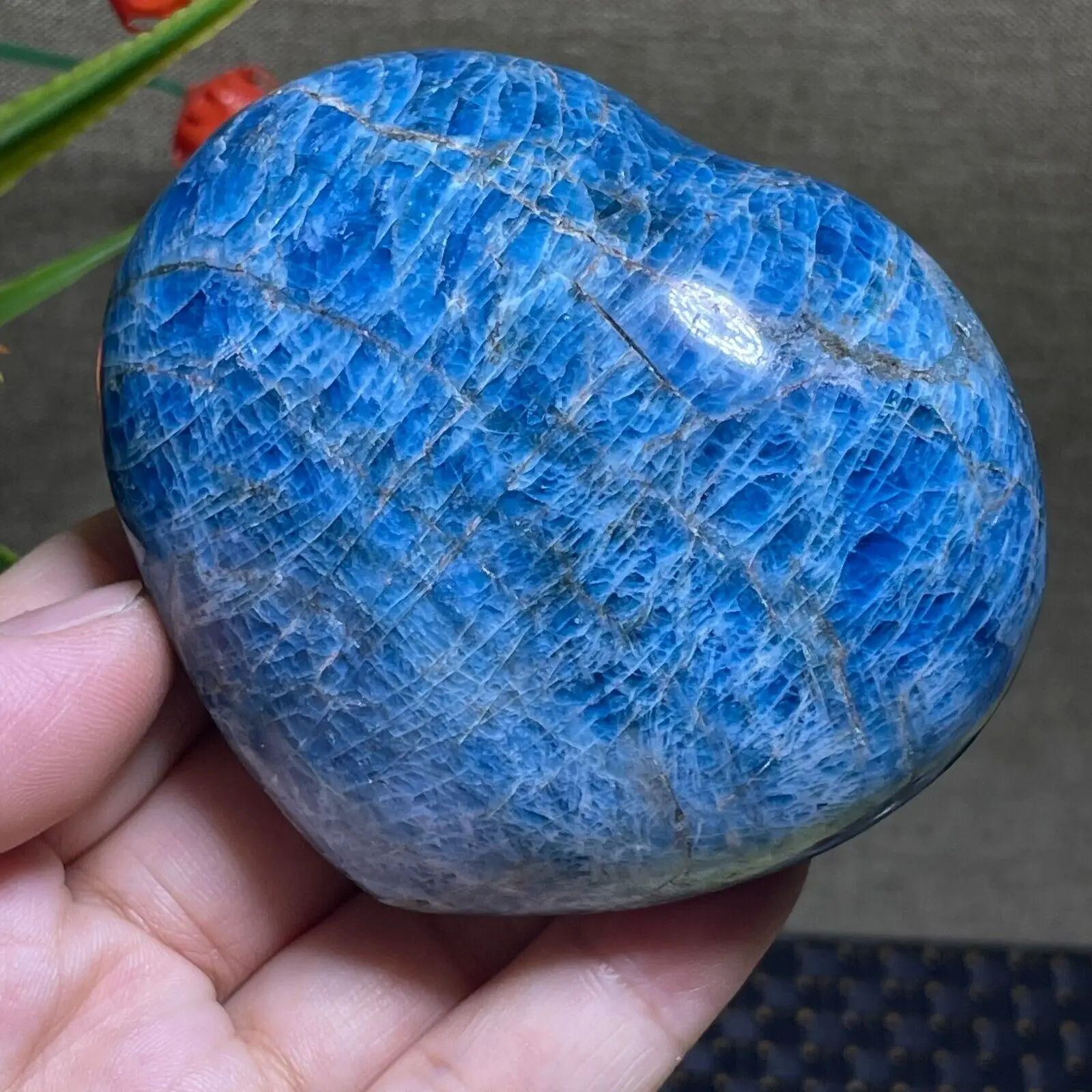 Natural Heart-shaped Blue apatite Quartz Crystal Polished Healing