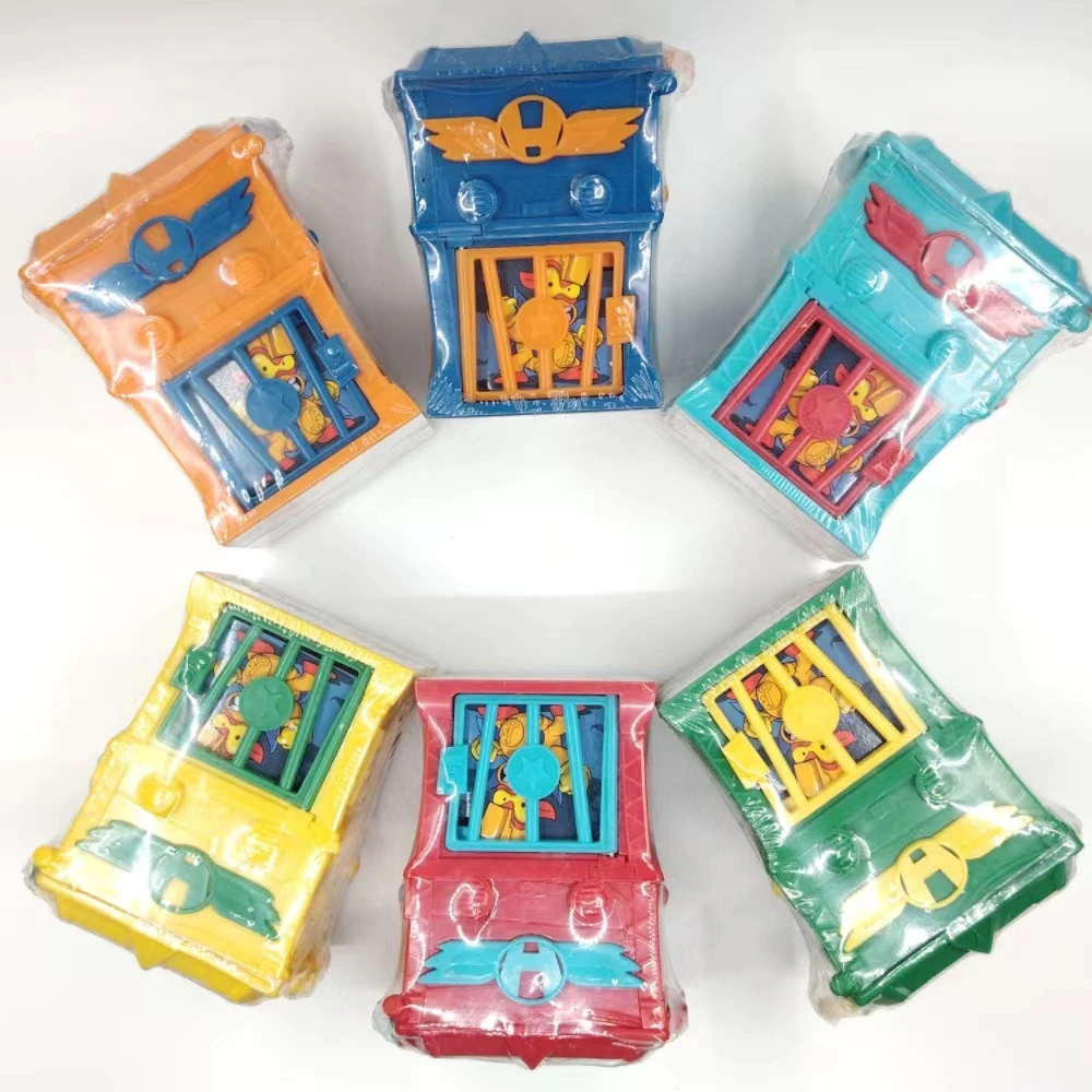 

1pcs Superzings Trap Cell Random Send With 2pcs 3cm Super Zings Superthings Anime Trush Action Figures Model Toy Boys Xmas Gifts